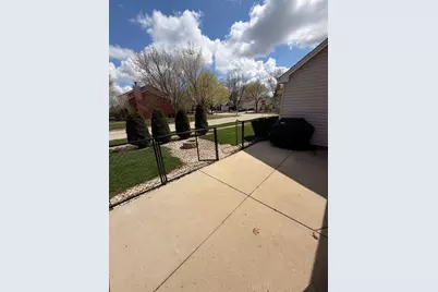 1219 Huntington Drive, Mundelein, IL 60060 - Photo 23