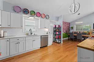 8800 Kostner Terrace, Skokie, IL 60076 - Photo 5