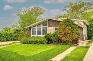 8800 Kostner Terrace, Skokie, IL 60076 - Photo 1