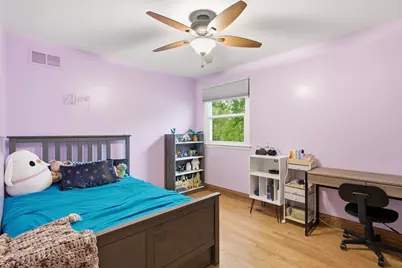 1940 Brentwood Lane E, Wheaton, IL 60189 - Photo 11