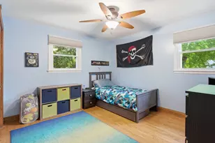 1940 Brentwood Ln E, Wheaton, IL 60189 - Photo 23
