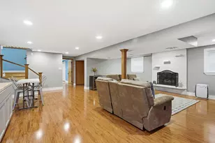 1940 Brentwood Ln E, Wheaton, IL 60189 - Photo 17