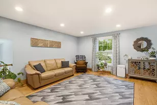 1940 Brentwood Ln E, Wheaton, IL 60189 - Photo 5