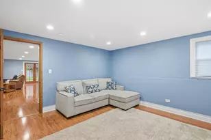 1940 Brentwood Ln E, Wheaton, IL 60189 - Photo 25