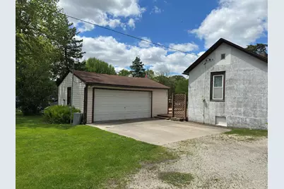 1332 Chartres Street, Lasalle, IL 61301 - Photo 15