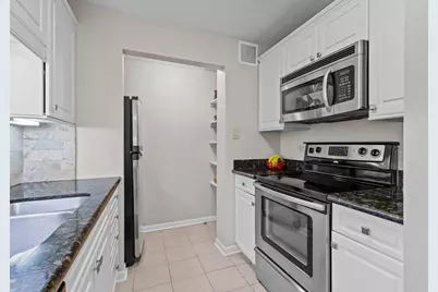1625 Sheridan Road #206, Wilmette, IL 60091 - Photo 11