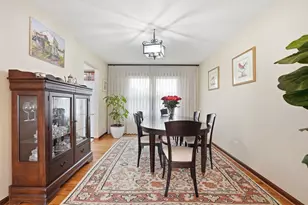 1308 E Thayer St, Mount Prospect, IL 60056 - Photo 7