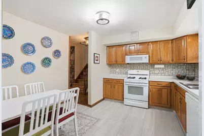 1308 E Thayer Street, Mount Prospect, IL 60056 - Photo 9
