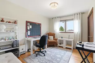 1308 E Thayer St, Mount Prospect, IL 60056 - Photo 11