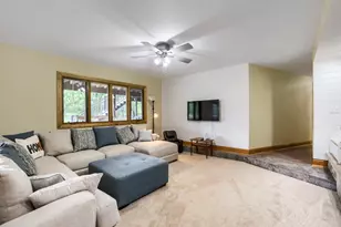 39W526 Lori Ln, Elgin, IL 60124 - Photo 31