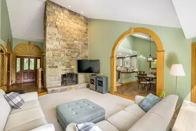 39W526 Lori Lane, Elgin, IL 60124 - Photo 9