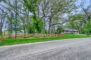 39W526 Lori Ln, Elgin, IL 60124 - Photo 61