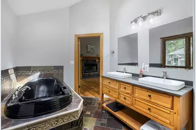 39W526 Lori Lane, Elgin, IL 60124 - Photo 21
