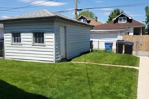 5320 W Wolfram St, Chicago, IL 60641 - Photo 25