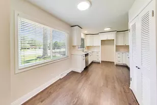 238 N Greenwood Ave, Palatine, IL 60074 - Photo 9