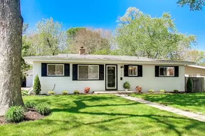 238 N Greenwood Avenue, Palatine, IL 60074 - Photo 1