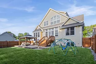212 S Bothwell St, Palatine, IL 60067 - Photo 29