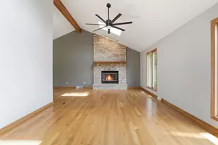 309 Andrea Dr, Manhattan, IL 60442 - Photo 5
