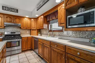 12317 N 1100 East Rd, Catlin, IL 61817 - Photo 13