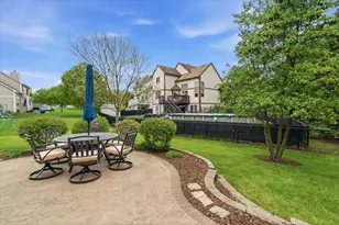 570 W Camden Ln, South Elgin, IL 60177 - Photo 25