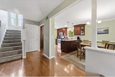 570 W Camden Lane, South Elgin, IL 60177 - Photo 5