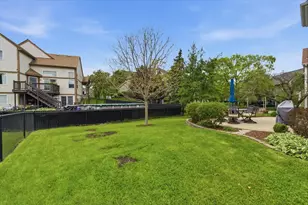 570 W Camden Ln, South Elgin, IL 60177 - Photo 23