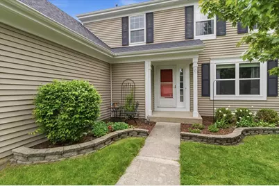 570 W Camden Lane, South Elgin, IL 60177 - Photo 3