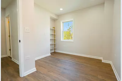734 E 105th Street, Chicago, IL 60628 - Photo 9