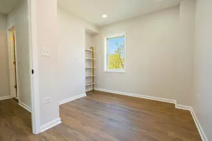 734 E 105th St, Chicago, IL 60628 - Photo 9