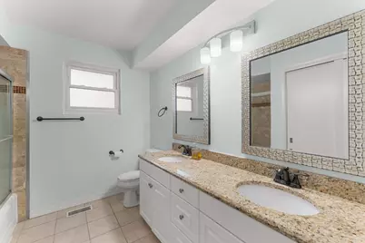 7907 W 74th Street, Bridgeview, IL 60455 - Photo 17
