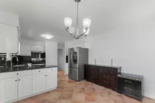 7907 W 74th St, Bridgeview, IL 60455 - Photo 5
