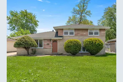 7907 W 74th Street, Bridgeview, IL 60455 - Photo 1