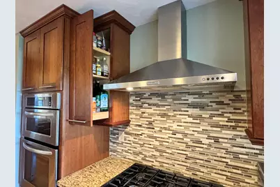 415 Maplewood Drive, Sycamore, IL 60178 - Photo 15