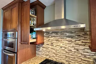 415 Maplewood Dr, Sycamore, IL 60178 - Photo 15