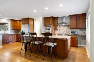 415 Maplewood Dr, Sycamore, IL 60178 - Photo 11