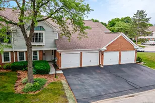 125 Rob Roy Ln, Prospect Heights, IL 60070 - Photo 1