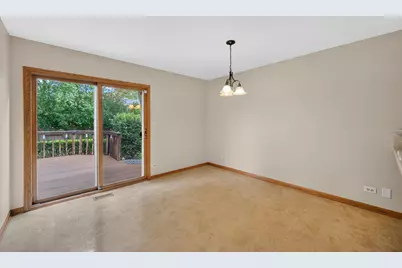 S075 Pleasant Hill Road, Wheaton, IL 60187 - Photo 11