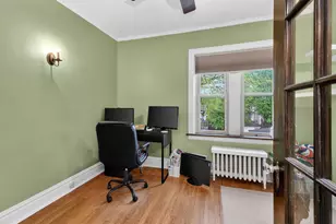 814 S Maple Ave, Oak Park, IL 60304 - Photo 11