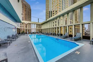 100 E Walton St, Chicago, IL 60611 - Photo 15
