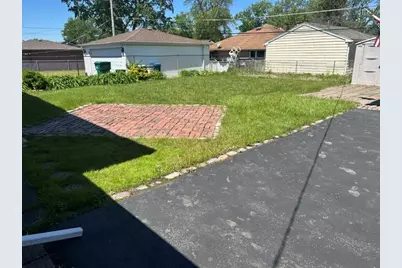 6314 W 85th Street, Burbank, IL 60459 - Photo 13