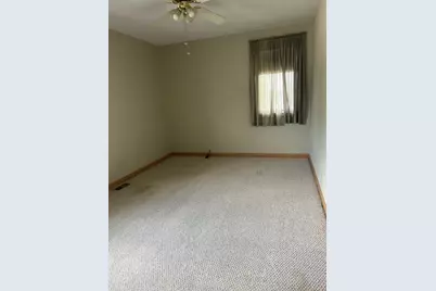6314 W 85th Street, Burbank, IL 60459 - Photo 5