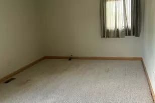 6314 W 85th St, Burbank, IL 60459 - Photo 5