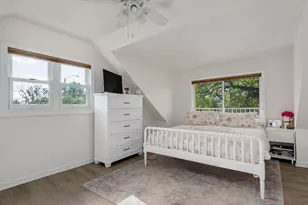 875 S York St, Elmhurst, IL 60126 - Photo 17