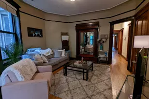 864 W Newport Ave, Chicago, IL 60657 - Photo 5