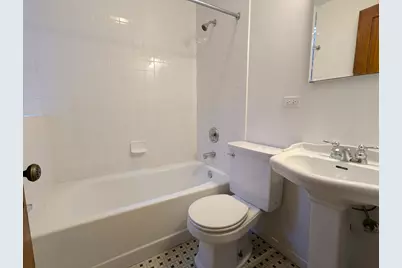 864 W Newport Avenue #2, Chicago, IL 60657 - Photo 11