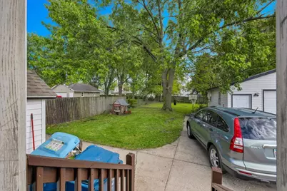 817 Front Street, Aurora, IL 60505 - Photo 25