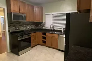 [Address not provided], Elgin, IL 60120 - Photo 5