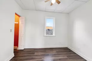 9046 S Brandon Ave, Chicago, IL 60617 - Photo 7