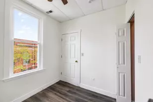 9046 S Brandon Ave, Chicago, IL 60617 - Photo 5