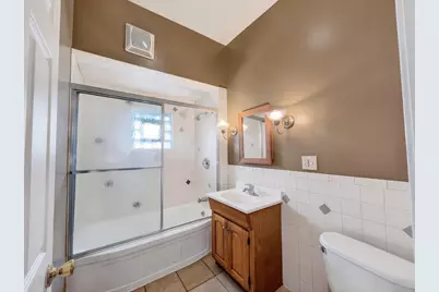 9046 S Brandon Avenue #3, Chicago, IL 60617 - Photo 9